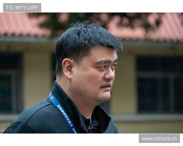 姚明从默默无闻到篮球巨星的艰辛历程与苦练背后的故事